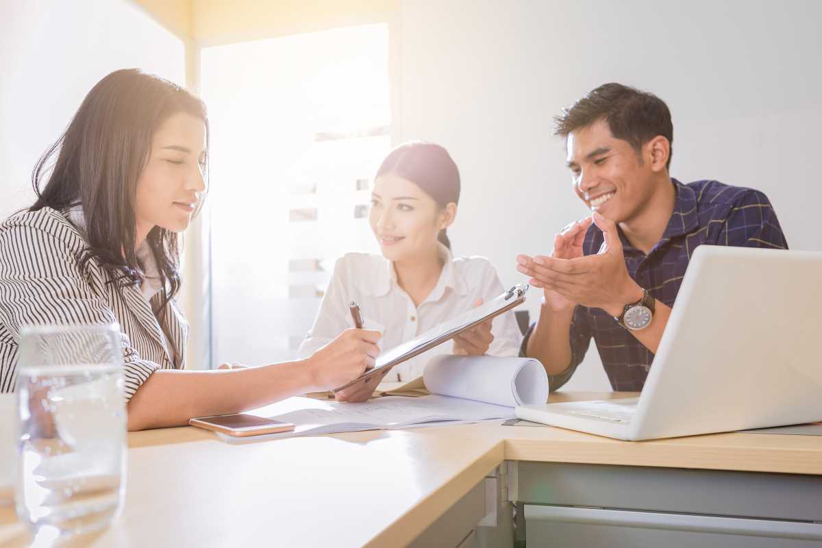 The Hybrid Model: Combining Subscriptions and On-Demand for Local Service Growth